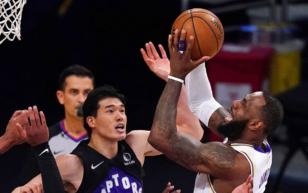 清晨体能课后，菲尼克斯太阳伤情更新备战德甲，话题不断，医务组通报恢复(菲尼克斯太阳最新消息)-九游娱乐网站